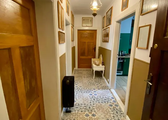 아파트 The Old House